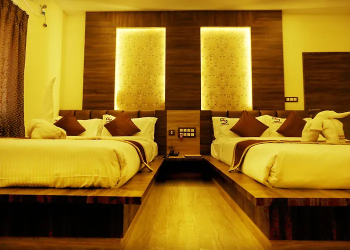 Hotel Sai Krish Grand Chettippattu